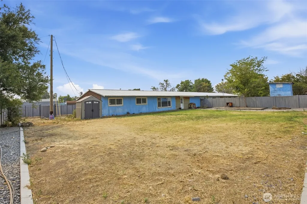410 Loring Drive Moses Lake WA 98837