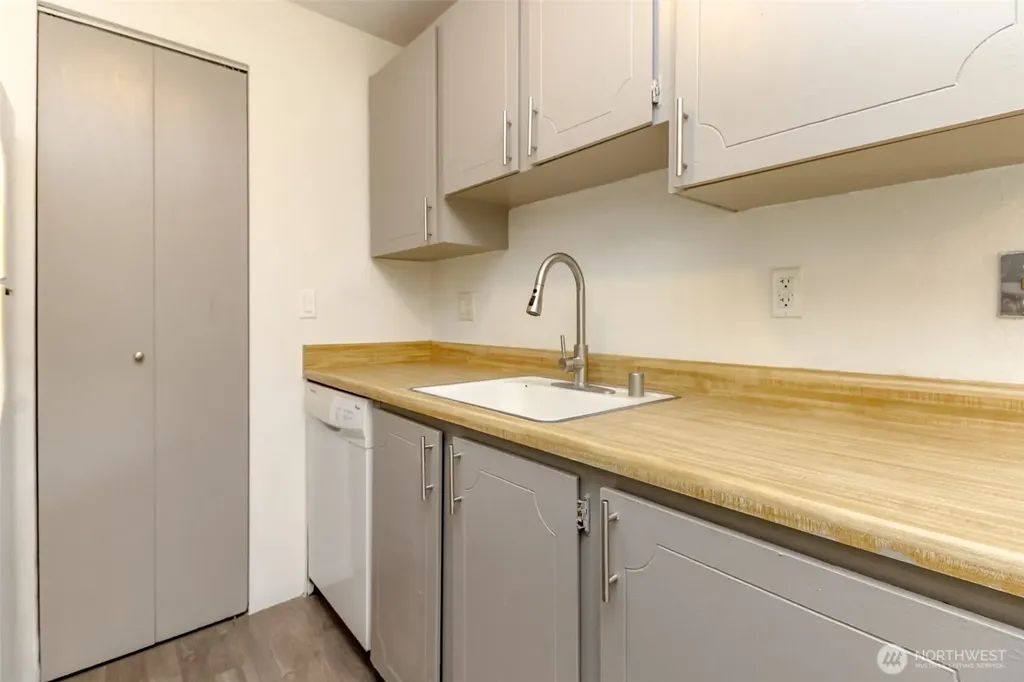 15280 Macadam Road S Tukwila WA 98188