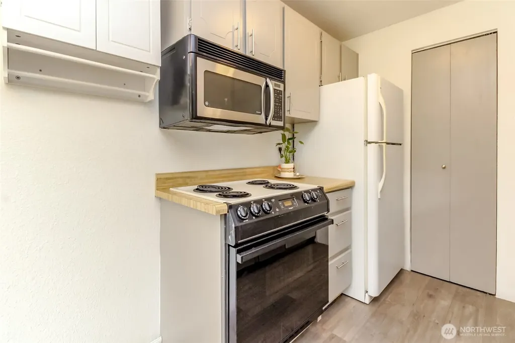 15280 Macadam Road S Tukwila WA 98188