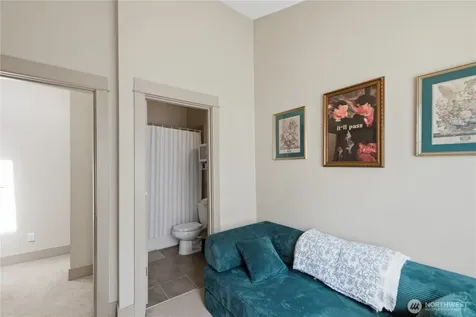 2540 14th Avenue W Seattle WA 98119