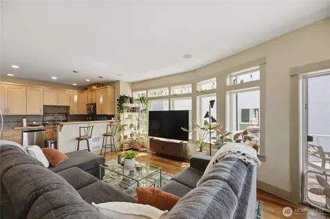 2540 14th Avenue W Seattle WA 98119