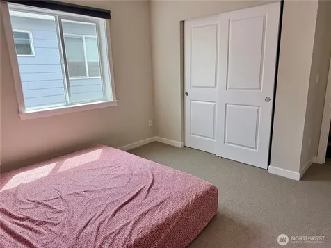 8409 52nd St NE Marysville WA 98270