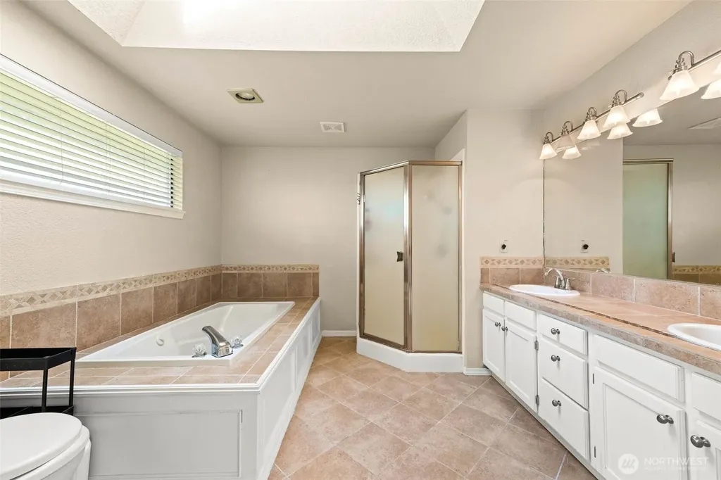 4101 Browns Point Boulevard NE Tacoma WA 98422