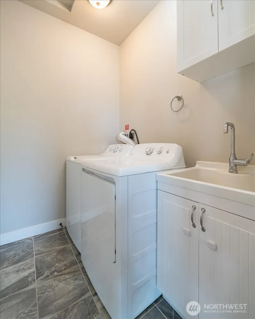 1229 SE Camano Drive Camano Island WA 98282