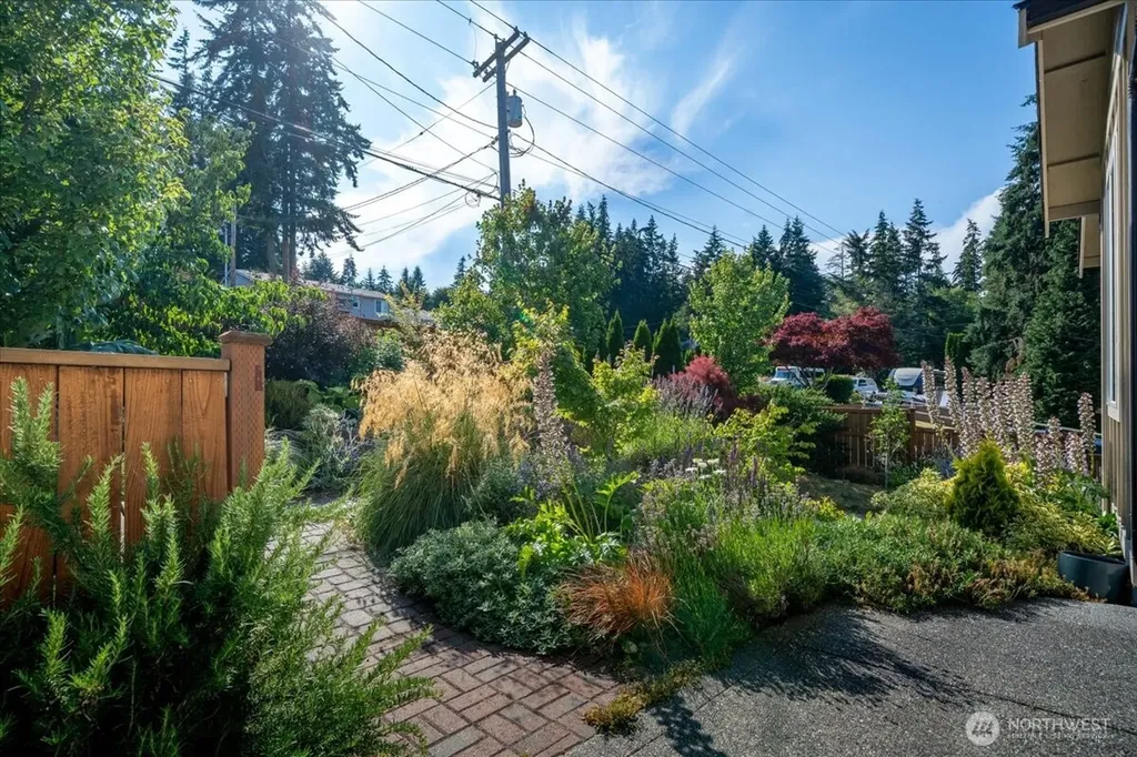 1229 SE Camano Drive Camano Island WA 98282