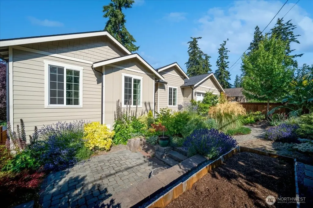 1229 SE Camano Drive Camano Island WA 98282