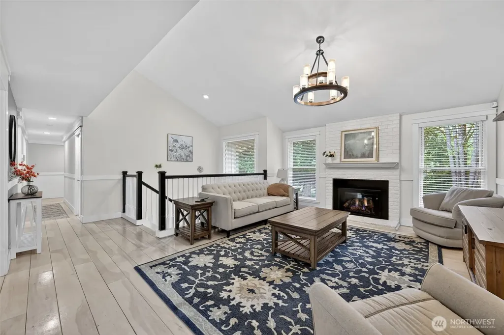 20009 SE 20th Place Sammamish WA 98075