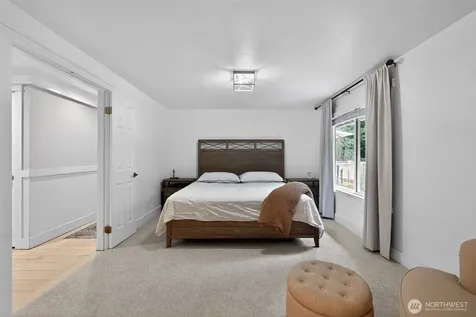 20009 SE 20th Place Sammamish WA 98075