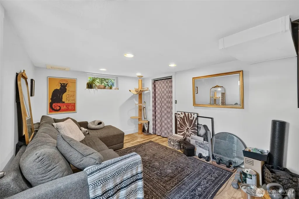 5502 Northwest Avenue Bellingham WA 98226