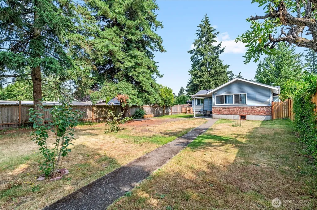 124 Tule Lake Road E Tacoma WA 98445