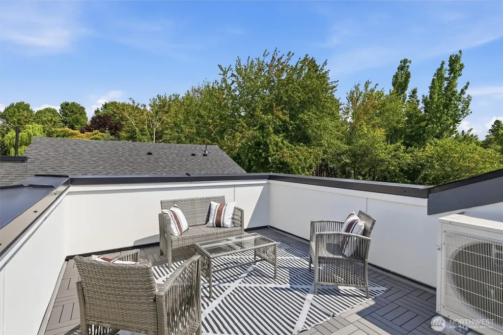 1407 29th Avenue Seattle WA 98122