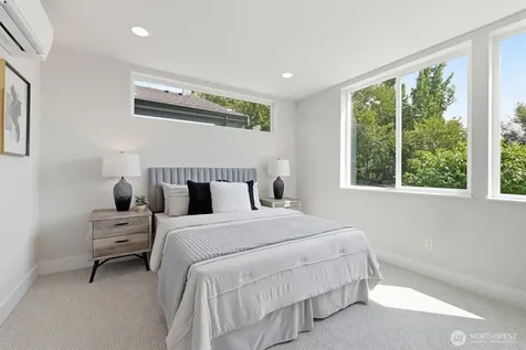 1407 29th Avenue Seattle WA 98122