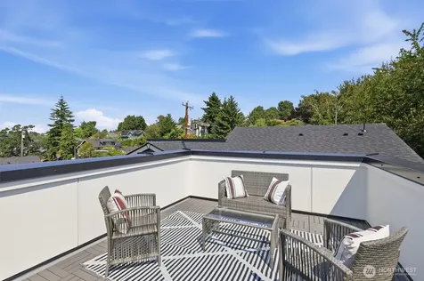 1407 29th Avenue Seattle WA 98122