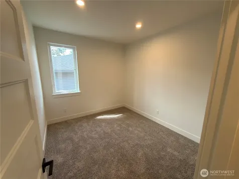 10528 13th Avenue W Everett WA 98204