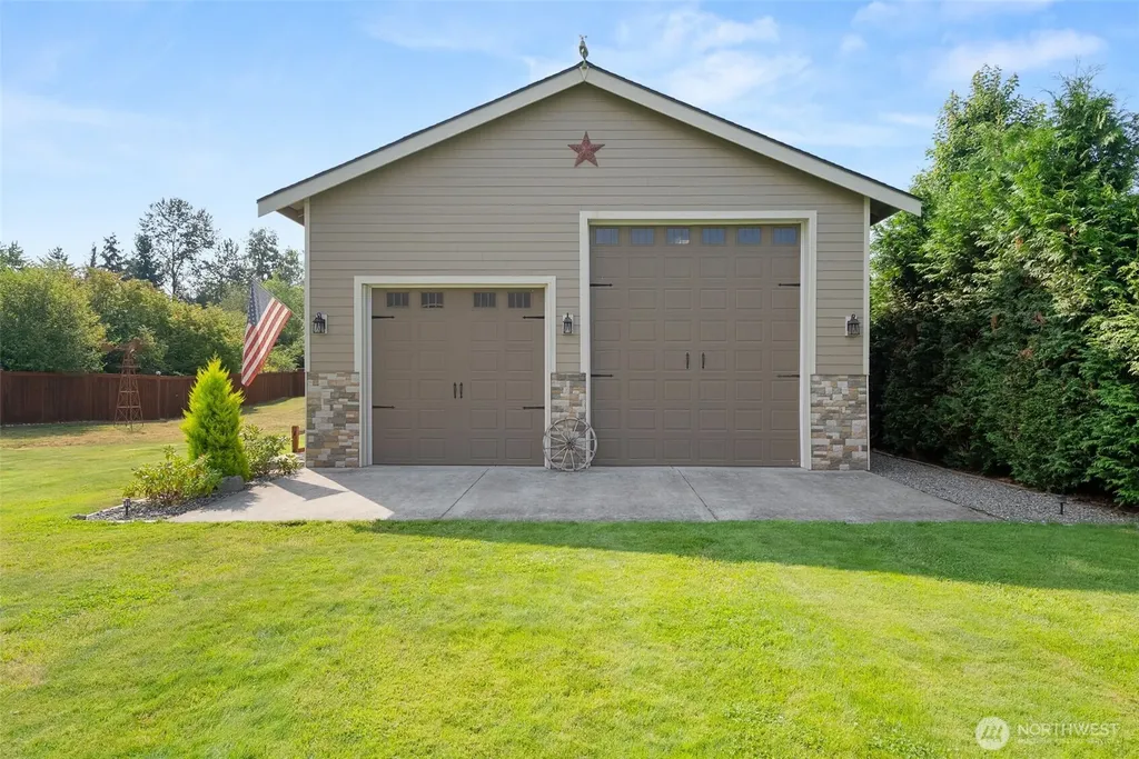 29015 33rd Avenue S Roy WA 98580