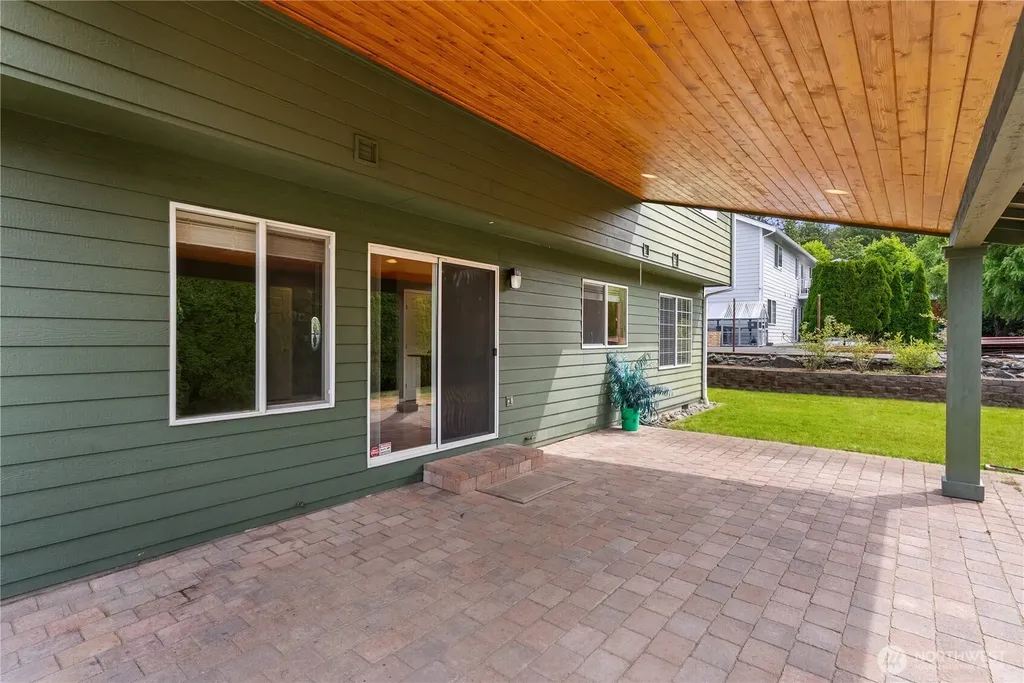 7614 138th Street Ct E Puyallup WA 98373