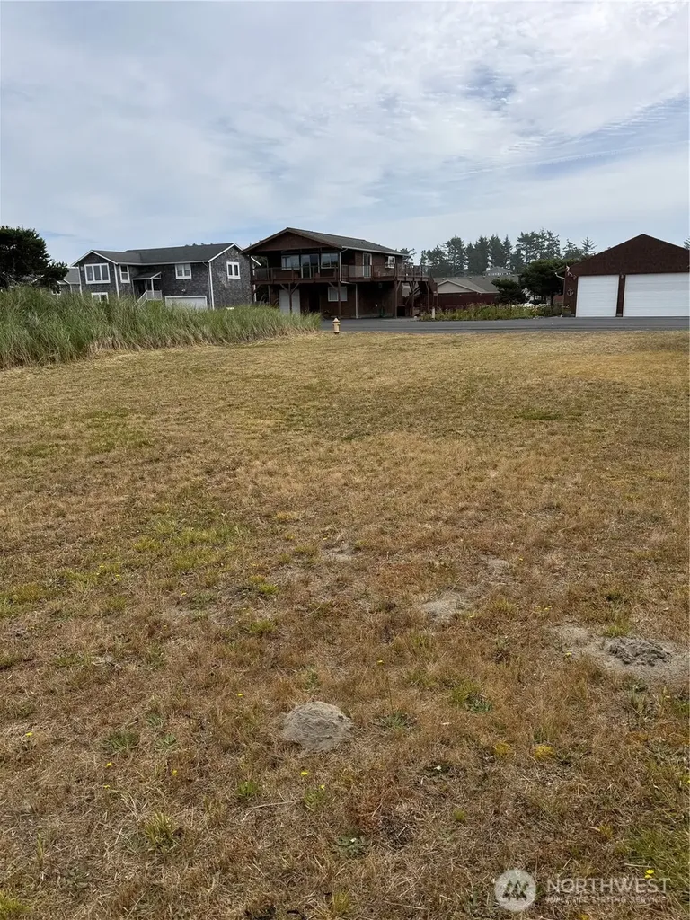 31105 G Street Ocean Park WA 98640