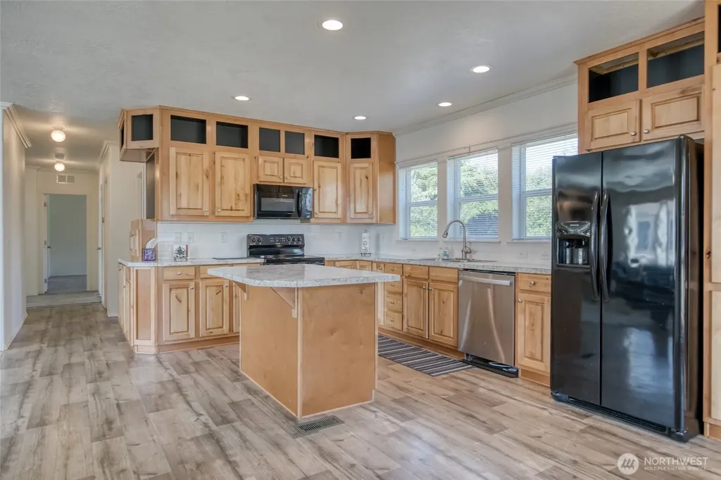 141 Frigate Street NW Ocean Shores WA 98569