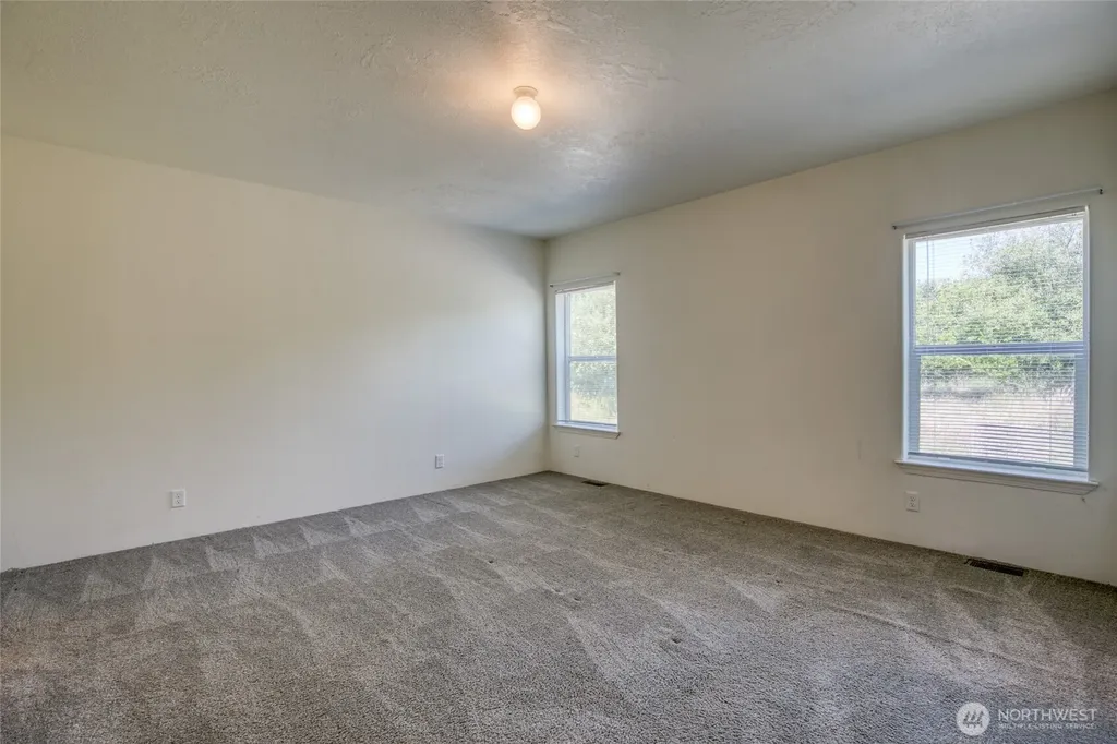 141 Frigate Street NW Ocean Shores WA 98569