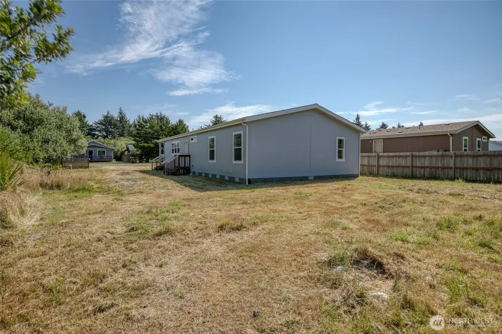 141 Frigate Street NW Ocean Shores WA 98569