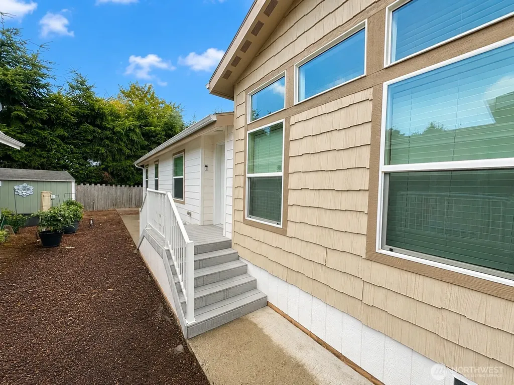 23825 15th Avenue SE Bothell WA 98021