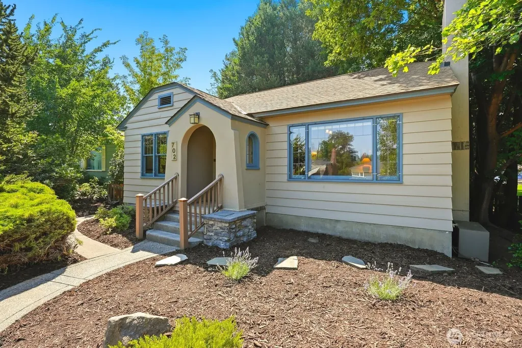 702 E 3rd Avenue Ellensburg WA 98926