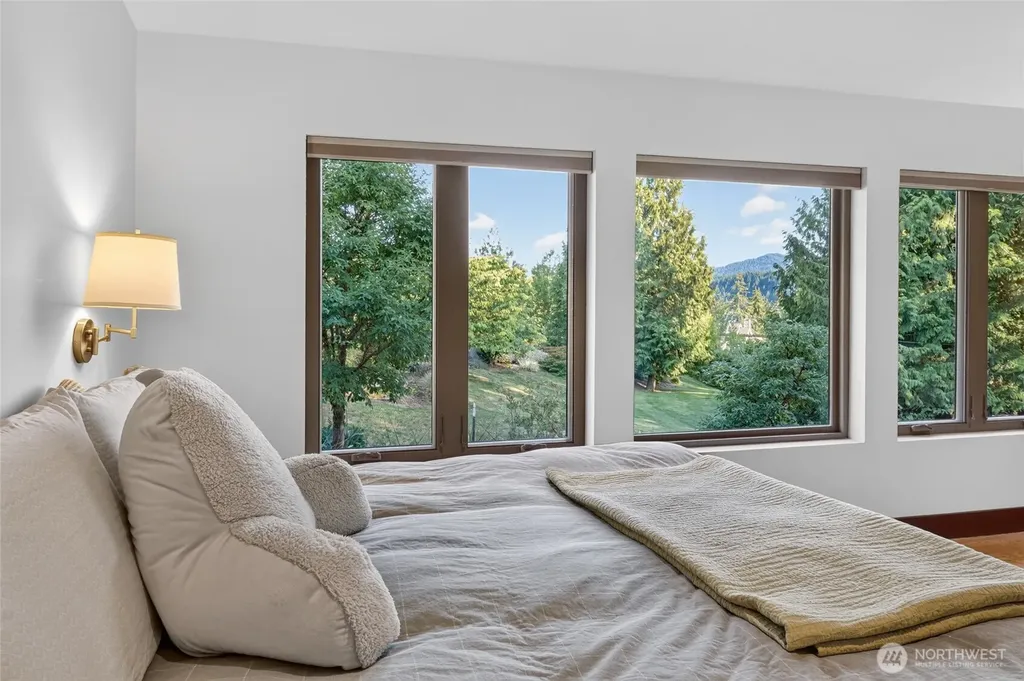 3143 Edgewood Lane Bellingham WA 98226