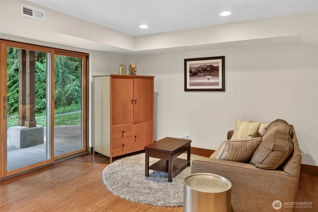 3143 Edgewood Lane Bellingham WA 98226