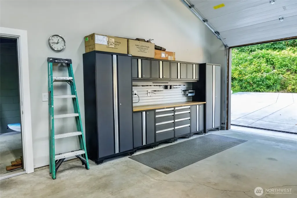 3143 Edgewood Lane Bellingham WA 98226