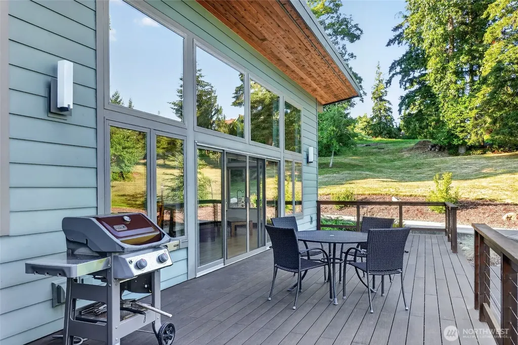 3143 Edgewood Lane Bellingham WA 98226