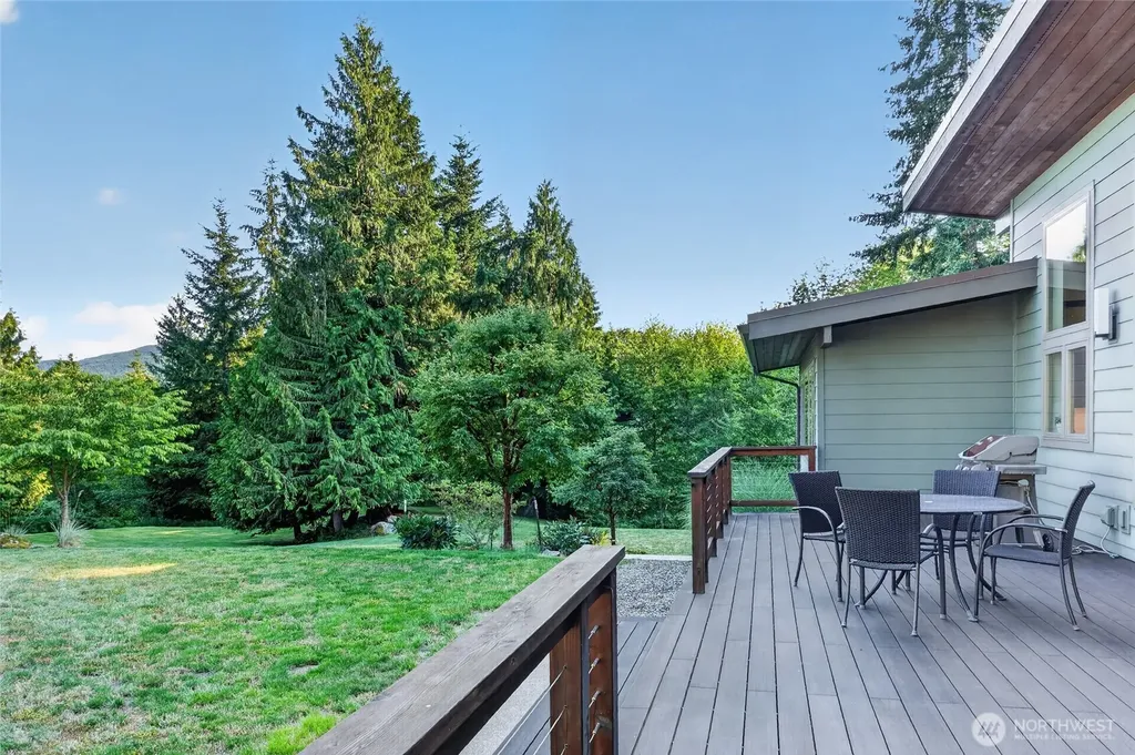 3143 Edgewood Lane Bellingham WA 98226