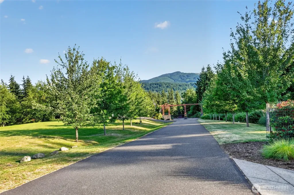 3143 Edgewood Lane Bellingham WA 98226