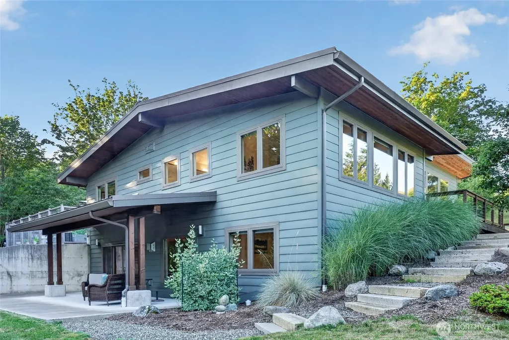 3143 Edgewood Lane Bellingham WA 98226