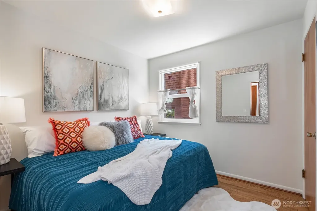 7551 33rd Avenue NW Seattle WA 98117