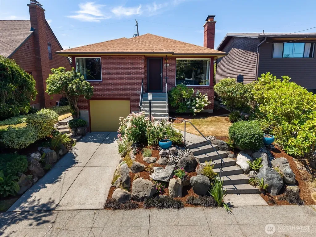 7551 33rd Avenue NW Seattle WA 98117