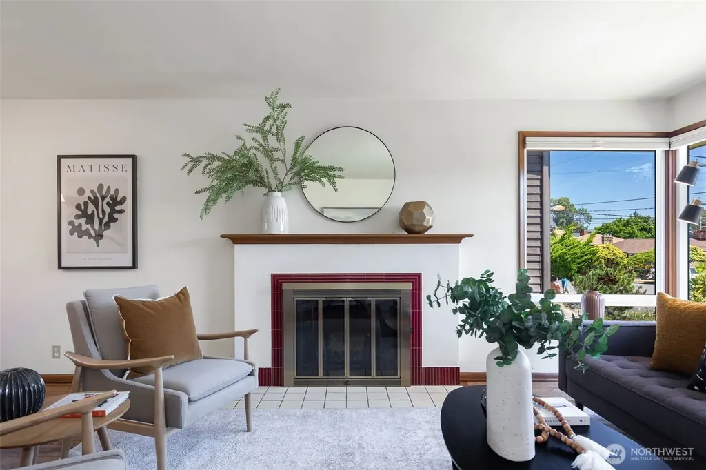 7551 33rd Avenue NW Seattle WA 98117