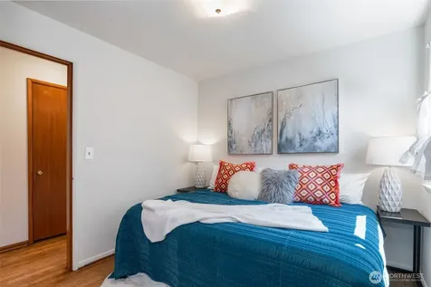 7551 33rd Avenue NW Seattle WA 98117