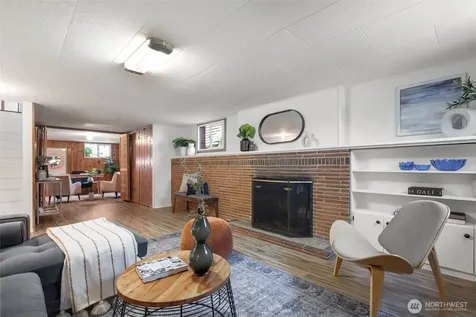7551 33rd Avenue NW Seattle WA 98117