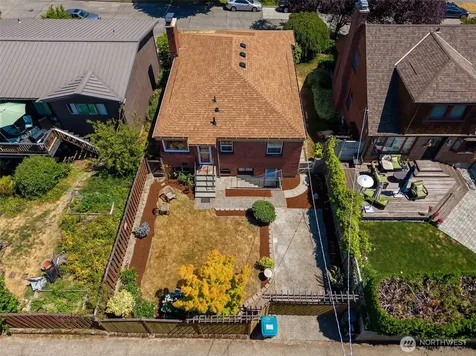 7551 33rd Avenue NW Seattle WA 98117