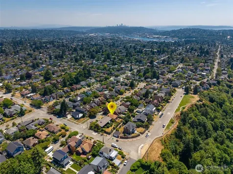 7551 33rd Avenue NW Seattle WA 98117