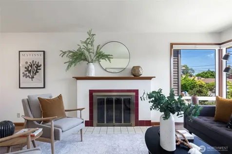 7551 33rd Avenue NW Seattle WA 98117