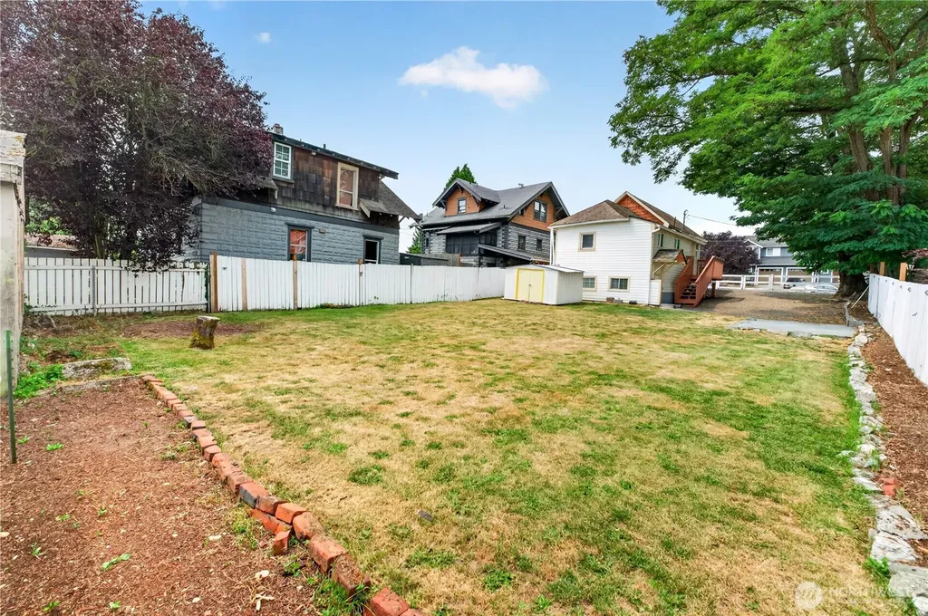 3735 S Alaska Street Tacoma WA 98418