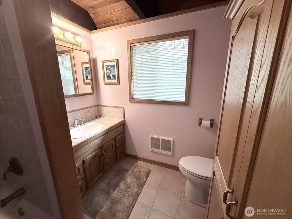 32216 R Street Ocean Park WA 98640