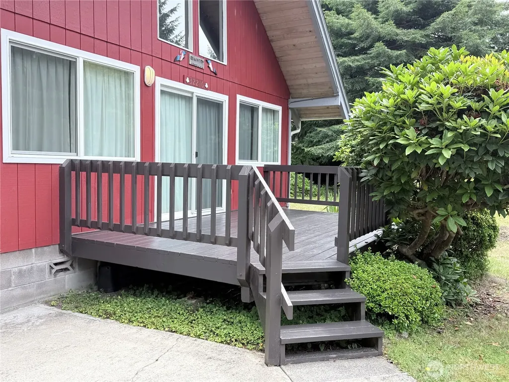 32216 R Street Ocean Park WA 98640