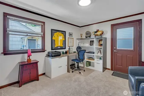 30201 33rd Avenue SW Federal Way WA 98023