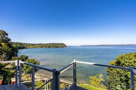 30201 33rd Avenue SW Federal Way WA 98023
