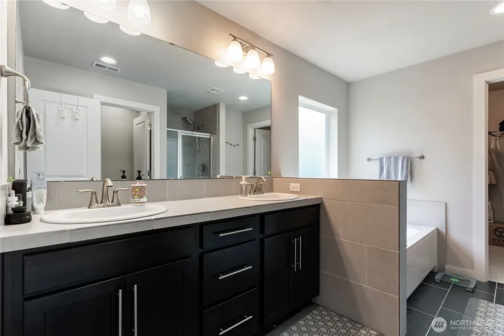 10053 56th Avenue NE Marysville WA 98270