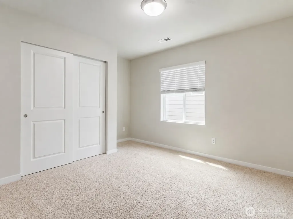 10053 56th Avenue NE Marysville WA 98270