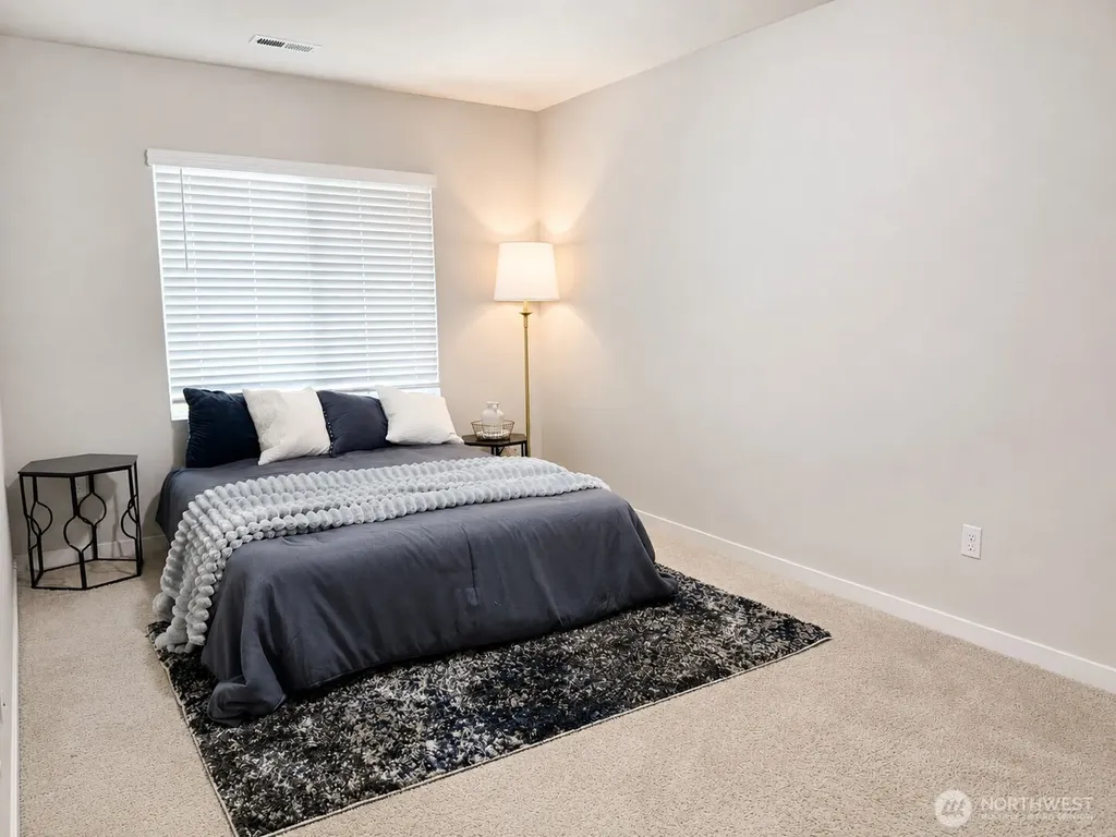 10053 56th Avenue NE Marysville WA 98270