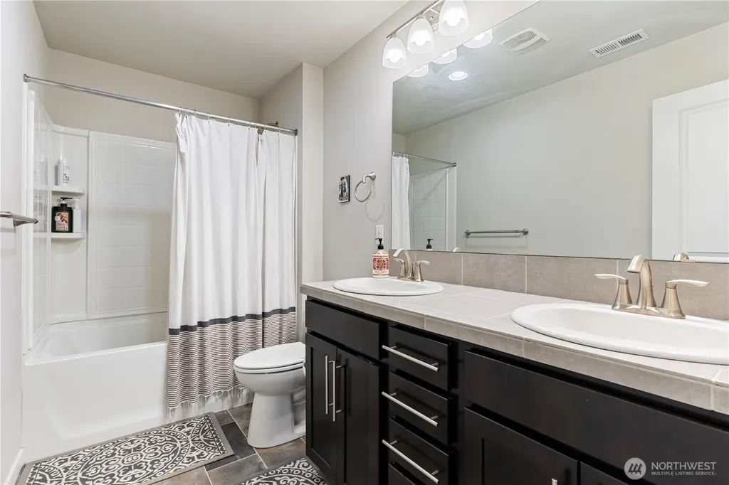 10053 56th Avenue NE Marysville WA 98270